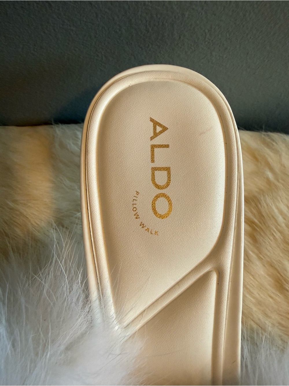ALDO White Faux Fur Pointed Toe Stiletto Cushioned Heels - Picture 3 of 11